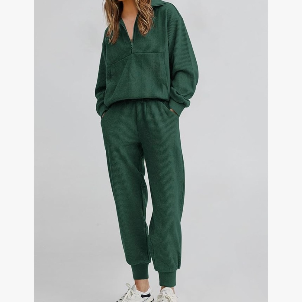 Comfy Green Zip-Up Jumpsuit